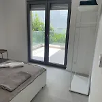 Villa Una Διαμέρισμα *