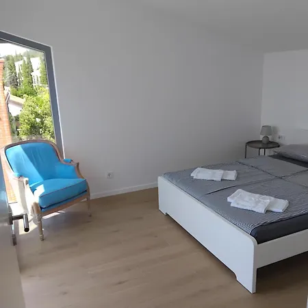 Villa Una